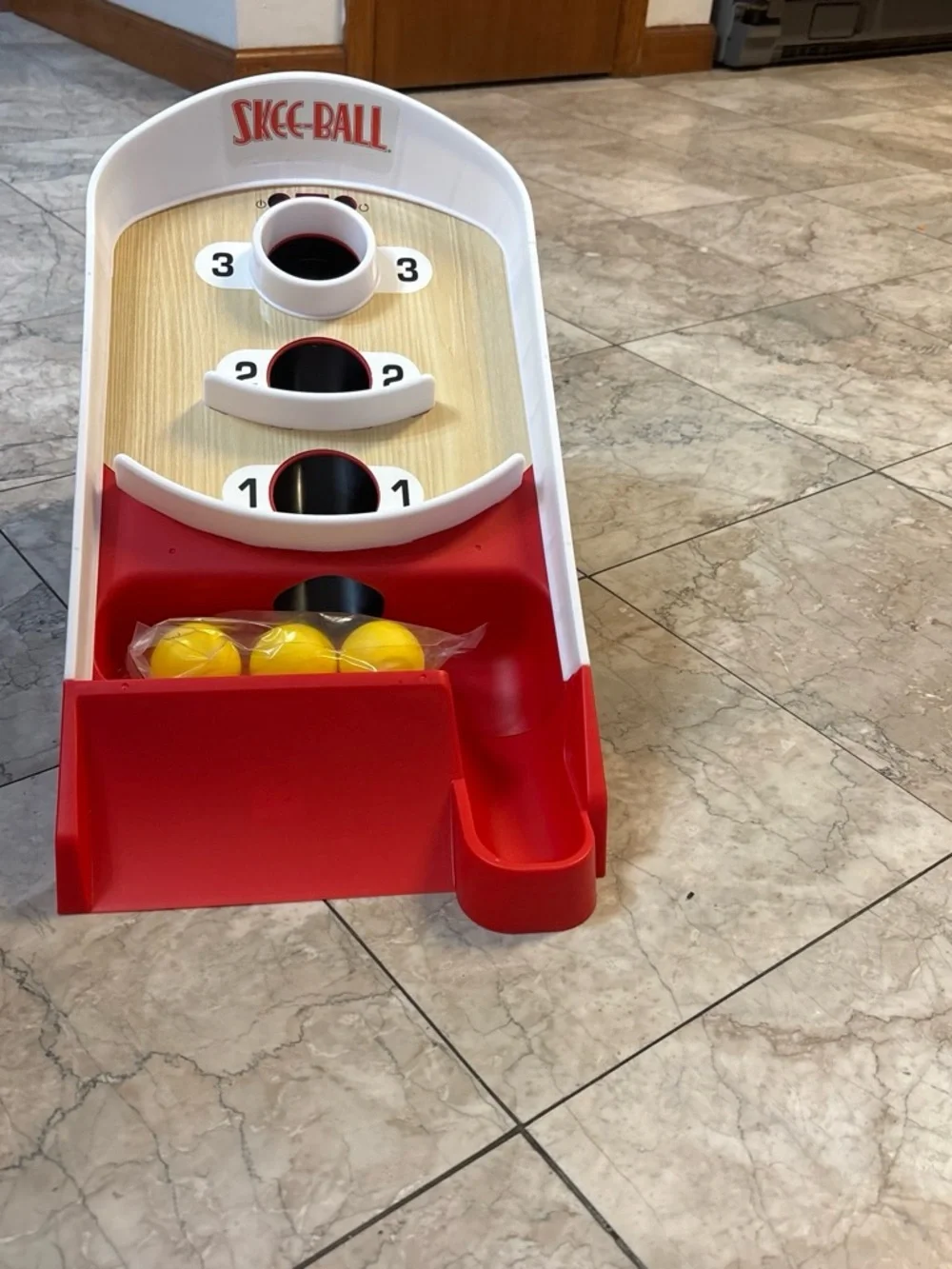 Kids Game - Red and White